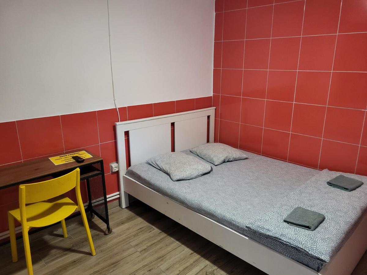 Banat 4 Hostel Βουκουρέστι Εξωτερικό φωτογραφία